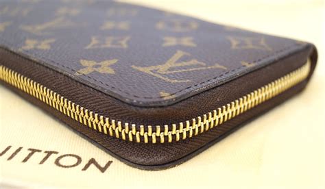 louis vuitton monogram wallet replica|louis vuitton wallet zipper.